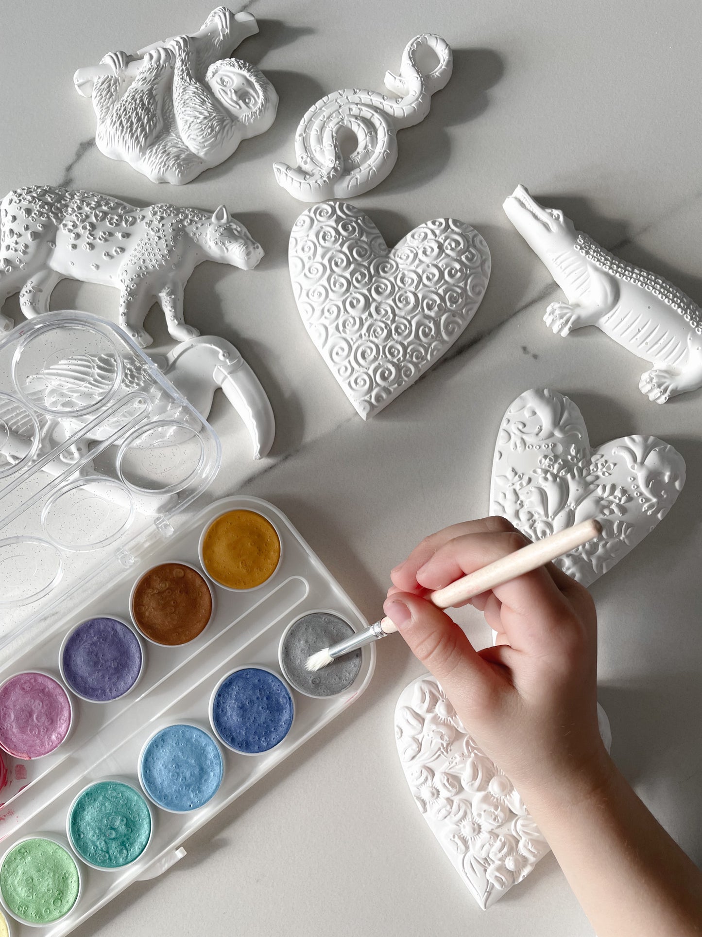 DIY tukan z Jesmonite hmoty